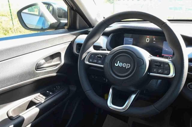 Jeep Avenger 1.2 Turbo 110 CV MHEV Altitude, del 2025, in vendita a Pianezza (TO)