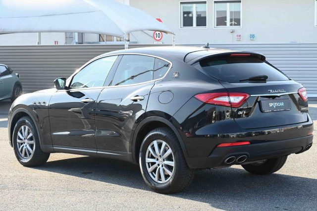 Maserati Levante 3.0 350cv V6 Q4 - foto 4 di 4