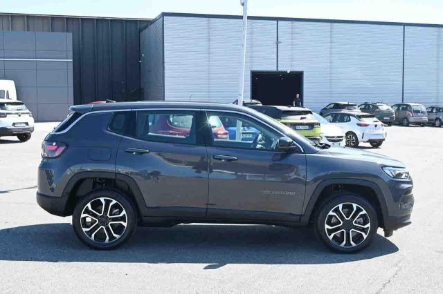 Jeep Compass 1.3 Turbo T4 190CV PHEV AT6 4xe Altitude - foto 4 di 21