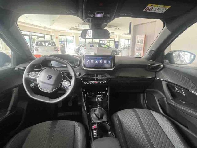 Peugeot 2008 PureTech 100 S&S Allure, del 2024, 25.336 km, in vendita a Pianezza (TO)