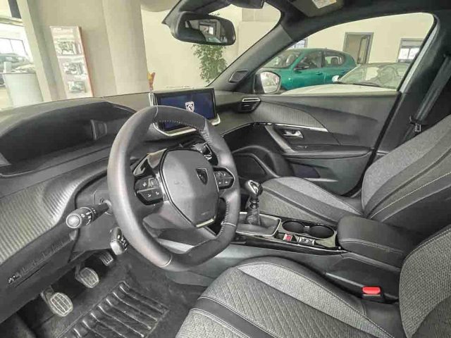 Peugeot 2008 PureTech 100 S&S Allure, del 2024, 25.336 km, in vendita a Pianezza (TO)