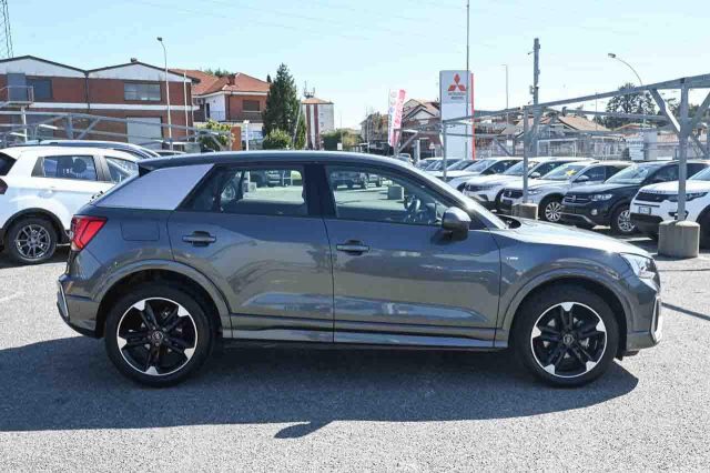 Audi Q2 30 TDI S line Edition - foto 4 di 4