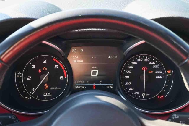 Alfa Romeo Stelvio 2.2 Turbodiesel 210 CV AT8 Q4 Executive usato a PIANEZZA