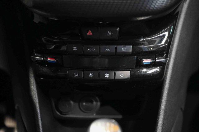 Peugeot 208 PureTech Turbo 110cv S&S Business, del 2019, 41.954 km, in vendita a Pianezza (TO)