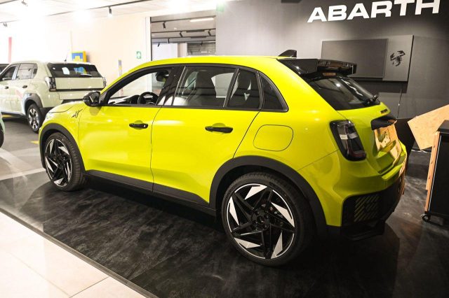 Abarth 600e Turismo - foto 3 di 4