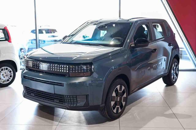 Fiat Grande Panda 1.2 100 CV S&S Icon nuovo a PIANEZZA