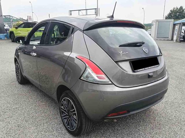Lancia Ypsilon 1.2 69 CV 5 porte GPL Ecochic - foto 4 di 4