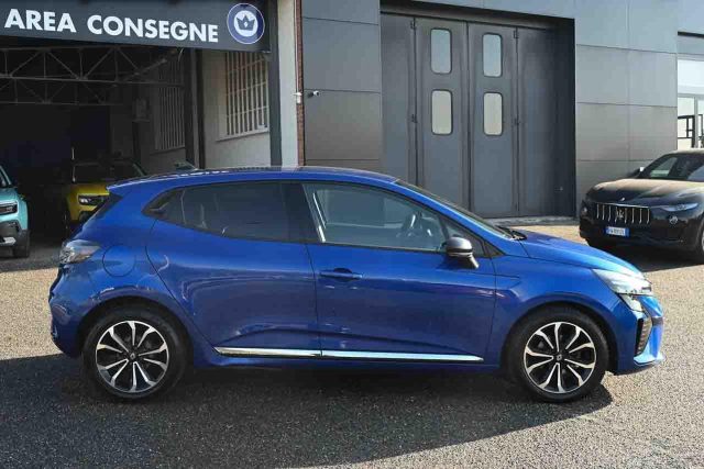 Renault Clio TCe 90 CV Techno - foto 4 di 4