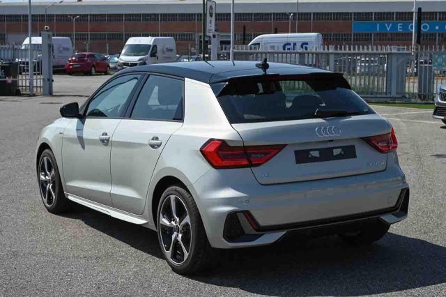 Audi A1 SPB 30 TFSI S tronic S line edition - foto 4 di 4