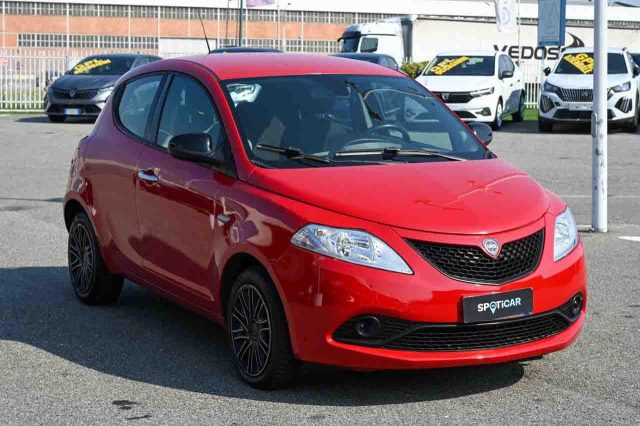 Lancia Ypsilon 1.2 69 CV Gold - foto 2 di 4