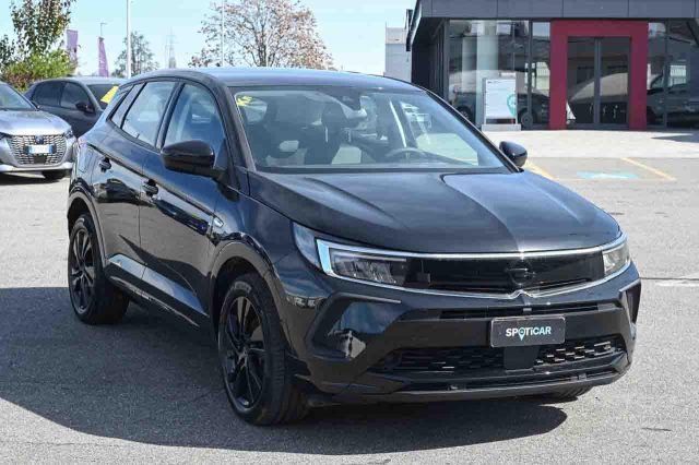 Opel Grandland 1.2 Turbo 12V 130 CV GS - foto 2 di 4