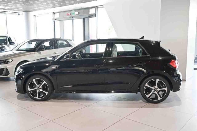 Audi A1 SPB 30 TFSI S tronic S line edition - foto 3 di 4