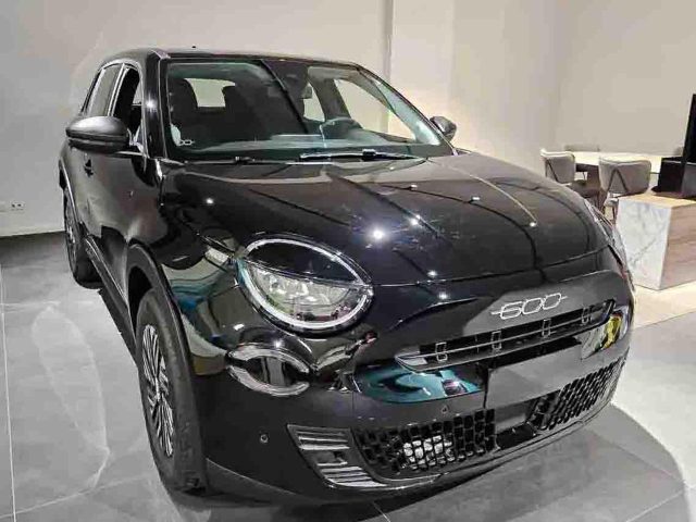 Fiat 600 Hybrid 110 CV DCT MHEV - foto 2 di 4