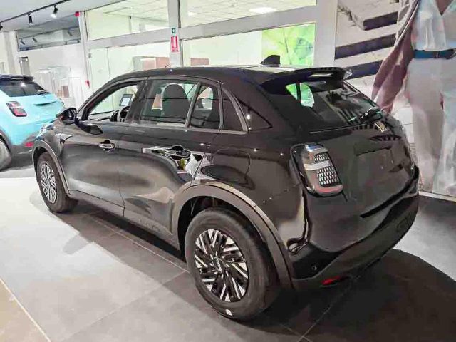 Fiat 600 Hybrid 110 CV DCT MHEV - foto 3 di 4