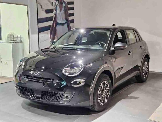 Fiat 600 Hybrid 110 CV DCT MHEV km 0 a PIANEZZA