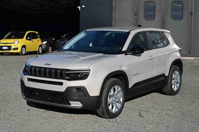 Jeep Avenger 1.2 Turbo 100 CV Altitude GPL, in vendita a Pianezza (TO)
