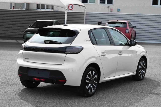 Peugeot 208 PureTech 100cv Style GPL - foto 3 di 4