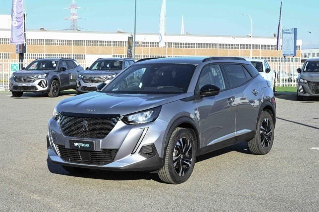 Peugeot 2008 1.2 puretech Allure s&s 100cv GPL, del 2023, 16.671 km, in vendita a Pianezza (TO)