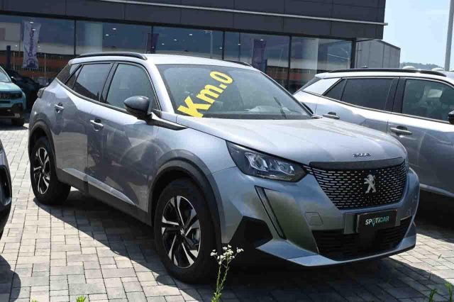 Peugeot 2008 PureTech 100 S&S Allure GPL - foto 2 di 4