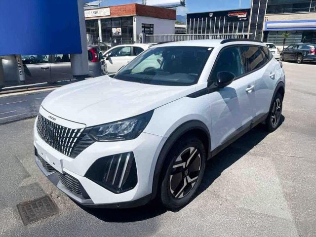 Peugeot 2008 PureTech 100 S&S Allure GPL, del 2024, 25.336 km, in vendita a Pianezza (TO)