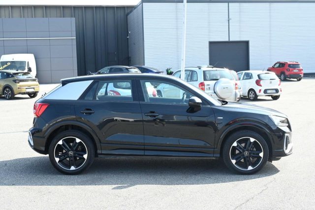 Audi Q2 30 TDI S line Edition - foto 4 di 42
