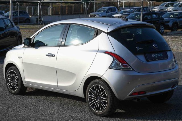 Lancia Ypsilon 1.2 69 CV 5 porte S&S Gold - foto 4 di 4