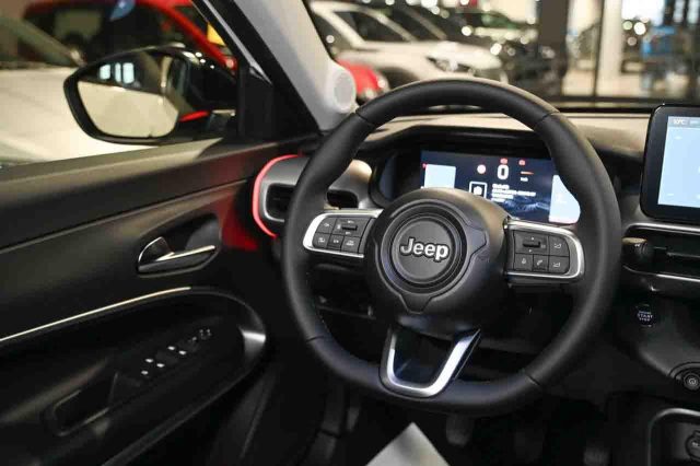 Jeep Avenger 1.2 Turbo 100 CV Summit km 0 a PIANEZZA