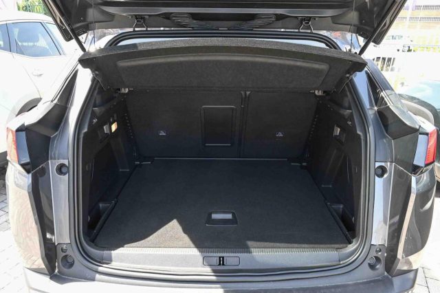Peugeot 3008 PureTech 130cv S&S 6 Allure Pack, del 2022, 20.556 km, in vendita a Pianezza (TO)