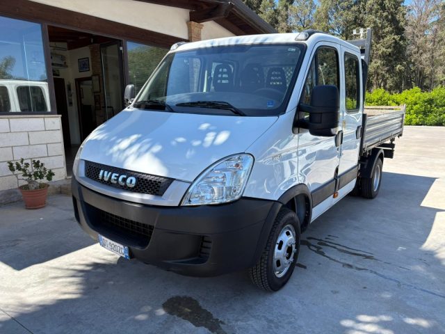 Iveco Daily 35C11 Doppia Cabina + Ribaltabile usato a CALTAGIRONE