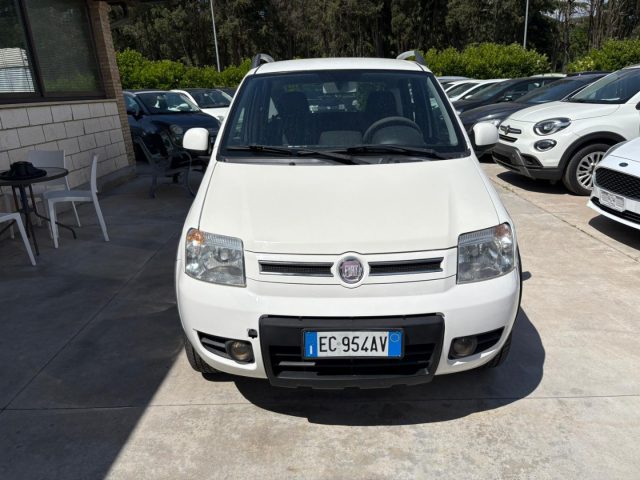Fiat Panda 1.3 MJT 16V 4x4 Climbing - foto 2 di 4