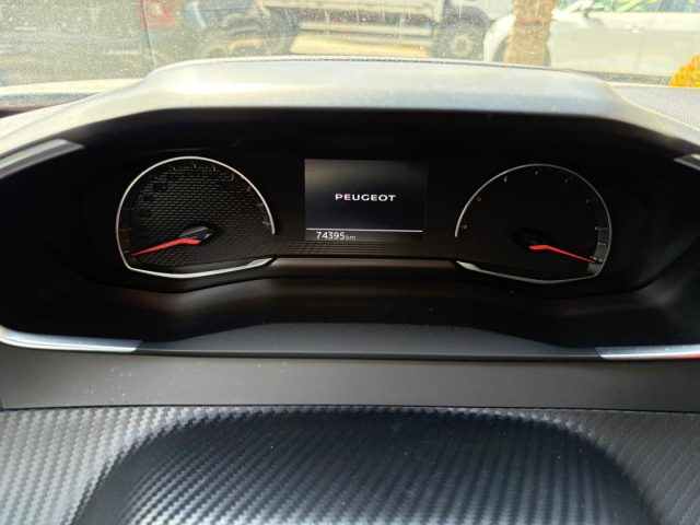 Peugeot 2008 BlueHDi 110 S&S Active usato a CALTAGIRONE