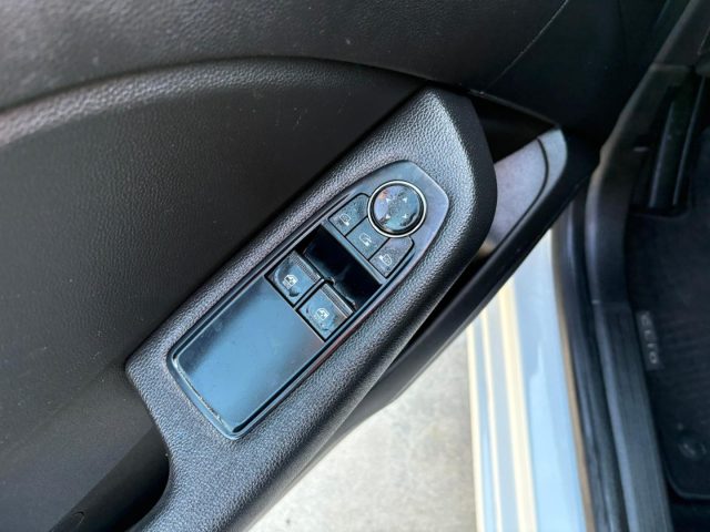 Renault Clio Blue dCi usato a CALTAGIRONE