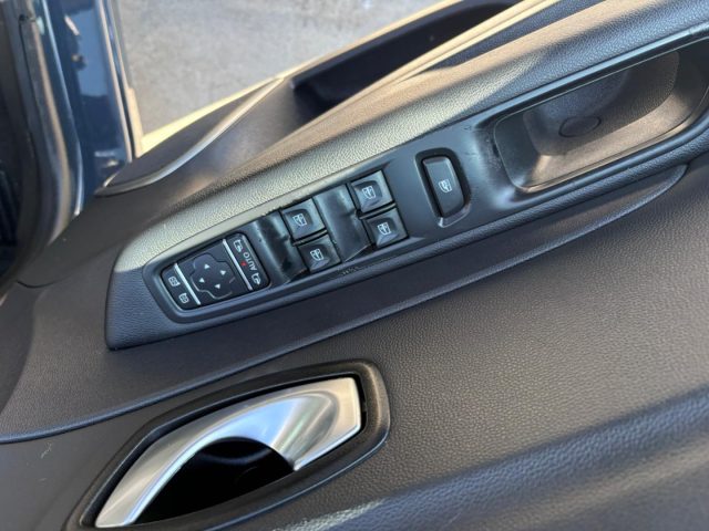 Renault Captur dCi 8V 90 CV EDC Sport Edition, del 2019, 140.000 km, in vendita a Caltagirone (CT)