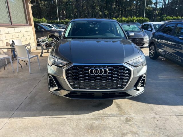 Audi Q3 SPB 35 TDI S-Tronic S Line - foto 2 di 4