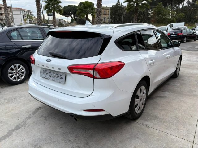 Ford Focus 2.0 EcoBlue 150 CV automatico - foto 4 di 19
