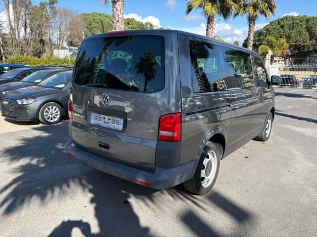 Volkswagen Caravelle 2.0 BiTDI 180CV 9 Posti - foto 4 di 4