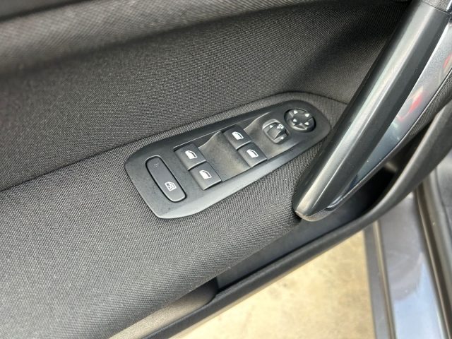 Peugeot 308 BlueHDi 130 S&S SW Business, del 2020, 180.000 km, in vendita a Caltagirone (CT)