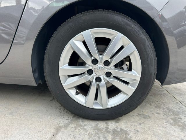 Peugeot 308 BlueHDi 130 S&S SW Business, del 2020, 180.000 km, in vendita a Caltagirone (CT)