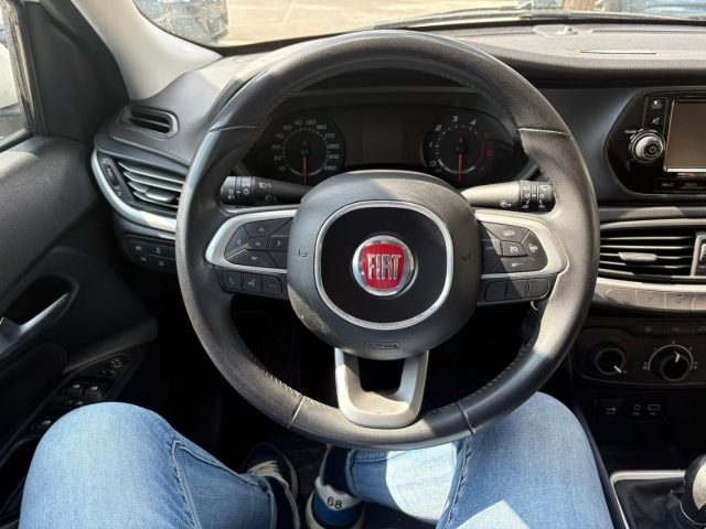 Fiat Tipo 1.3 Mjt S&S SW Easy, del 2017, 222.000 km, in vendita a Caltagirone (CT)
