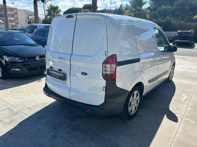Ford Transit Courier 1.5 TDCi 75CV Isotermico - foto 4 di 4