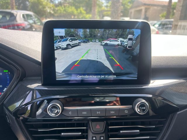 Ford Kuga 2.5 Full Hybrid 190 CV CVT 2WD ST-Line, del 2023, 80.000 km, in vendita a Caltagirone (CT)