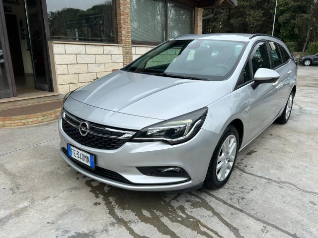 Opel Astra 1.6 CDTI EcoFLEX S&S Sports Tourer usato a CALTAGIRONE