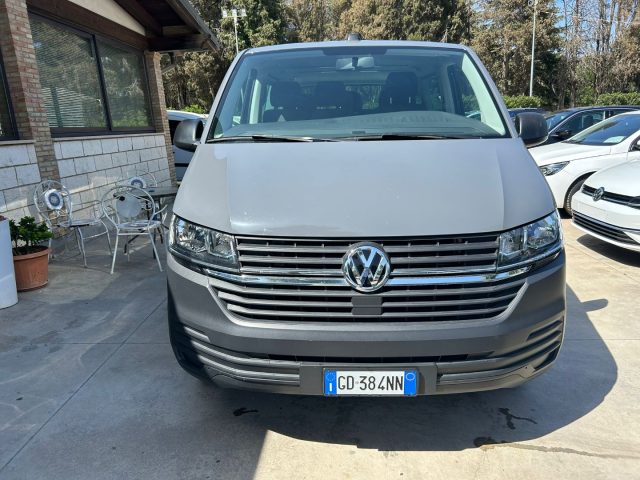 Volkswagen Caravelle 2.0 TDI 110CV T.Line 9 P.ti - foto 2 di 4
