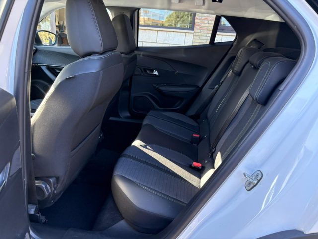 Peugeot 2008 BlueHDi 130 S&S EAT8 Allure, del 2022, 83.000 km, in vendita a Caltagirone (CT)