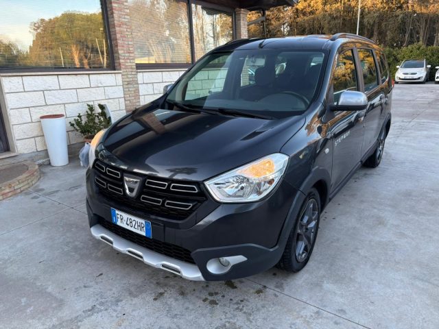 Dacia Lodgy 1.5 dCi 8V 110CV Special Edition 7 posti - foto 2 di 4
