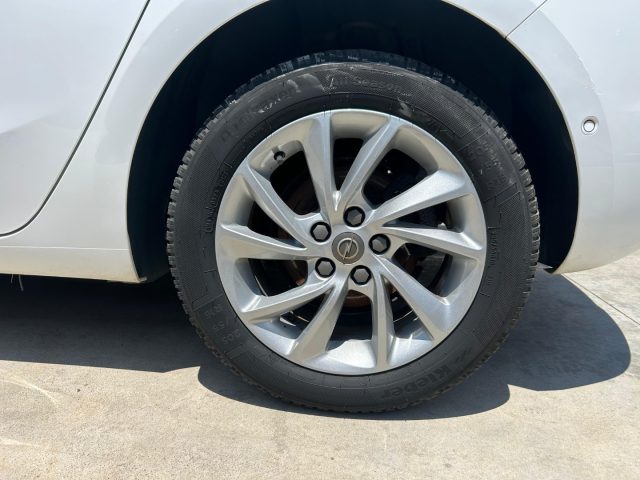 Opel Astra 1.5 CDTI 105 CV S&S Business Elegance usato a CALTAGIRONE