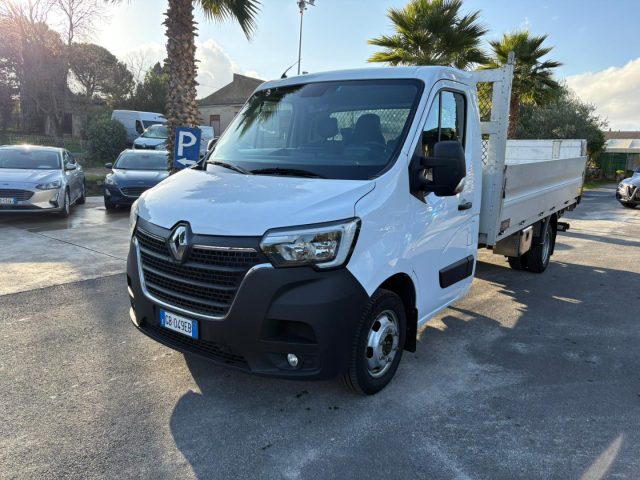 Renault Master T35 2.3 dCi Sponda idraulica usato a CALTAGIRONE