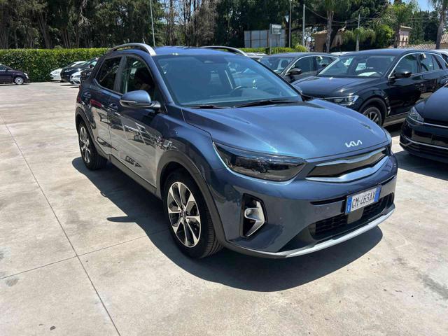 Kia Stonic 1.0 T-GDI MILD HYBRID 100 STYLE - foto 3 di 4