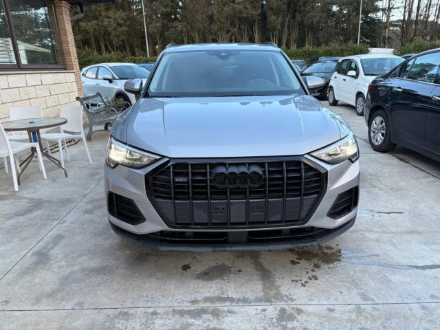 Audi Q3 35 TDI Quattro - foto 2 di 20