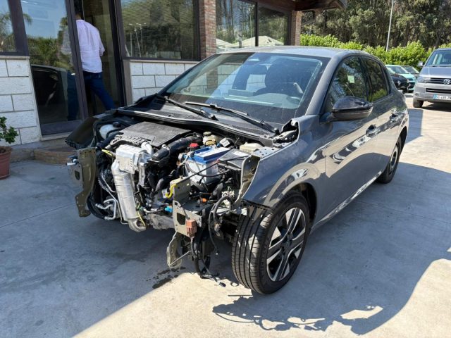 Peugeot 208 Hybrid 110 e-DCS6 Style usato a CALTAGIRONE